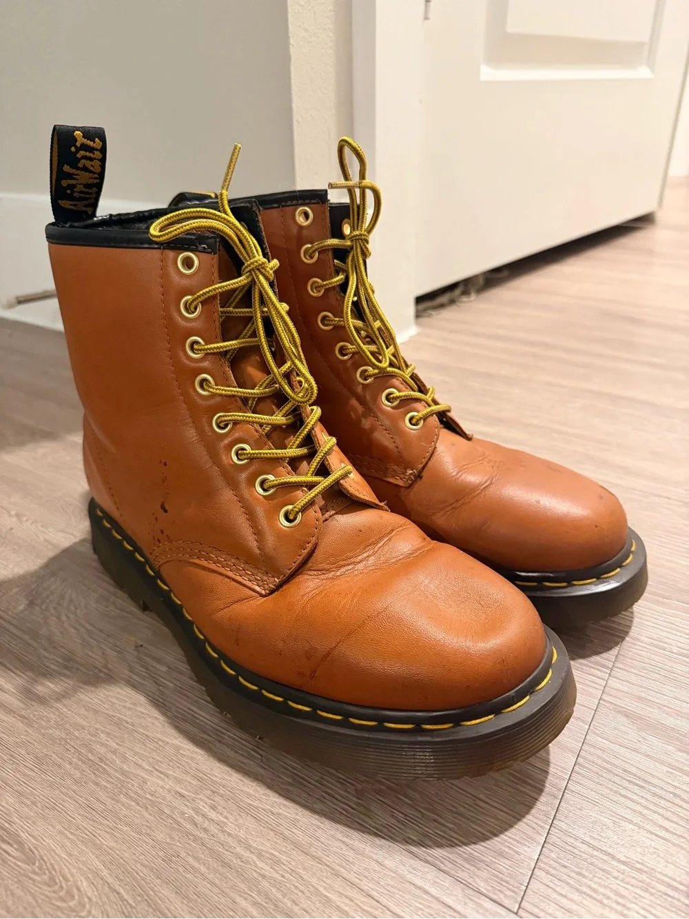 Dr Marten's Men's Brown Blizzard Wintergrip Lace Up Tan Boots Sz 9M